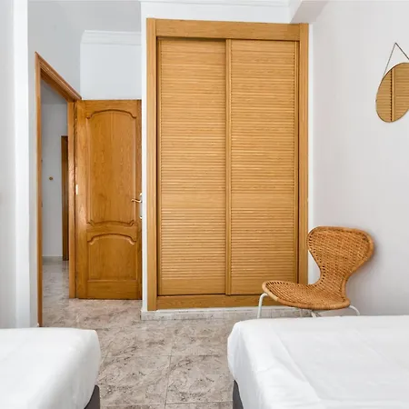 Vivi Homes - Casa Elola Holiday home *